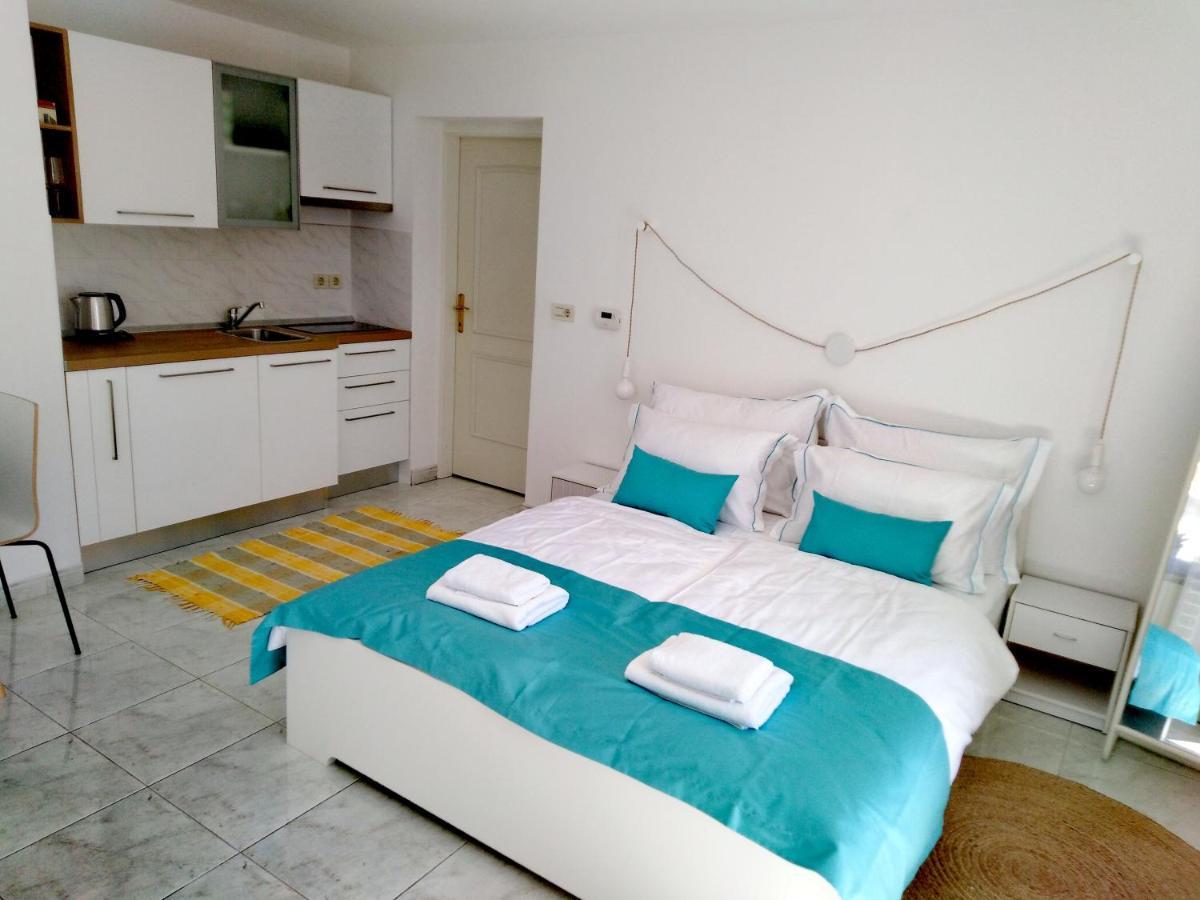 Olive Tree Apartments Умаг Экстерьер фото